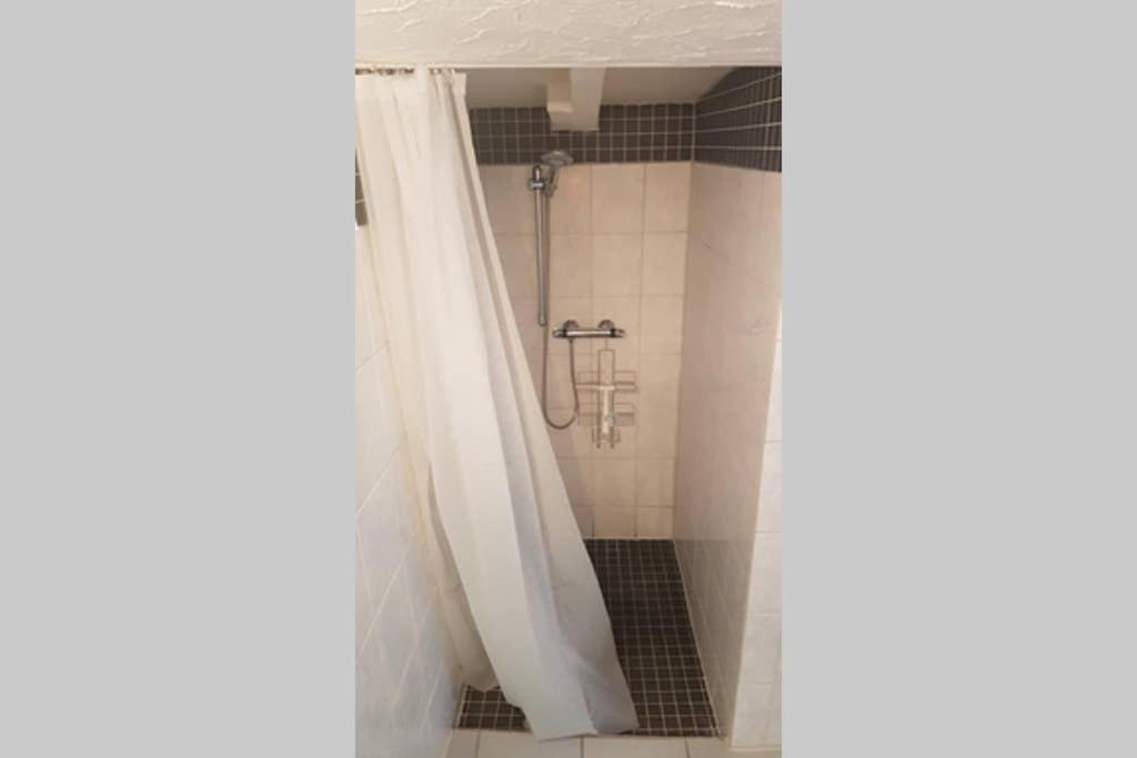 Appartement Vanille, Ferienwohnung Mit Eigenem Eingang, Wie Ein Kleines Haus Bad Salzuflen Kültér fotó