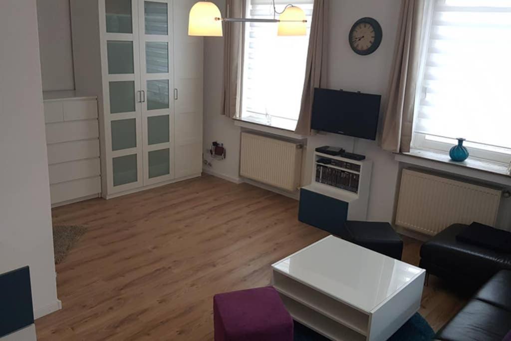 Appartement Vanille, Ferienwohnung Mit Eigenem Eingang, Wie Ein Kleines Haus Bad Salzuflen Kültér fotó